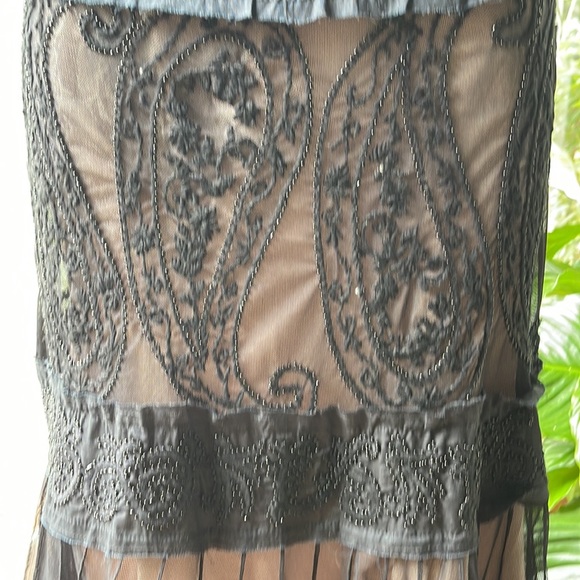 Modern Edgy Black Maxi Skirt - Picture 5 of 8